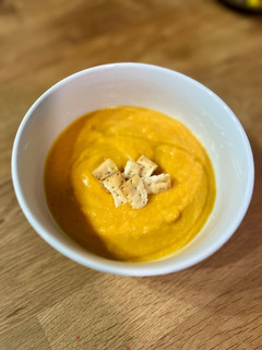 Una foto de Crema de calabaza y puerros asados