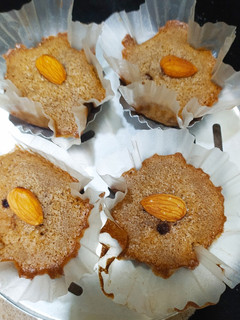 चॉकलेट मफिंस (chocolate muffin recipe in Hindi) रेसिपी मुख्य फोटो