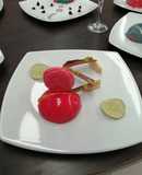 Mousse de pilloncillo con relleno de jelly de tejocote y guayaba