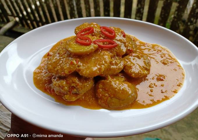 Rendang jengkol