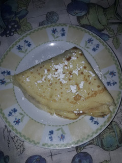 Una foto de Panqueques con dulce de leche tipo pañuelito🥞