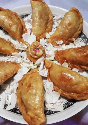 A picture of Mawa gujiya.