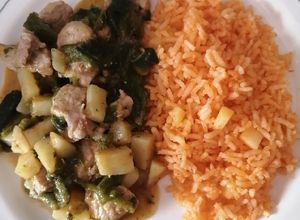 Una foto de Carne de Puerco con Rajas y Papas