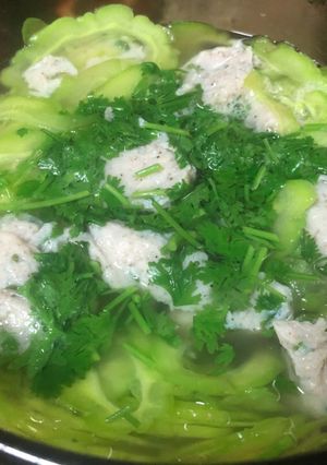 Hình của món Canh cá thác lác khổ qua bào.
