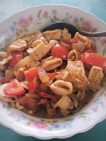 Langkah Mudah untuk Membikin Resep Cumi Tahu Saos Tiram yang Bisa Manjain Lidah Anti Ribet, Lezat Sekali