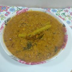 A picture of Delicious easy quick drumstick curry.