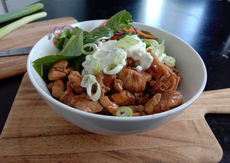 Simple Way to Make Quick Donburi Teriyaki chicken on rice