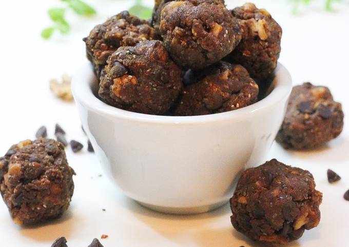 Easiest Way to Make Favorite Brownie Protein Balls