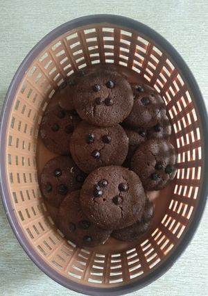 ચોકલેટ ચિપ્સ કૂકીઝ (Chocolate Chips Cookies Recipe In Gujarati) રેસીપી મુખ્ય ફોટો