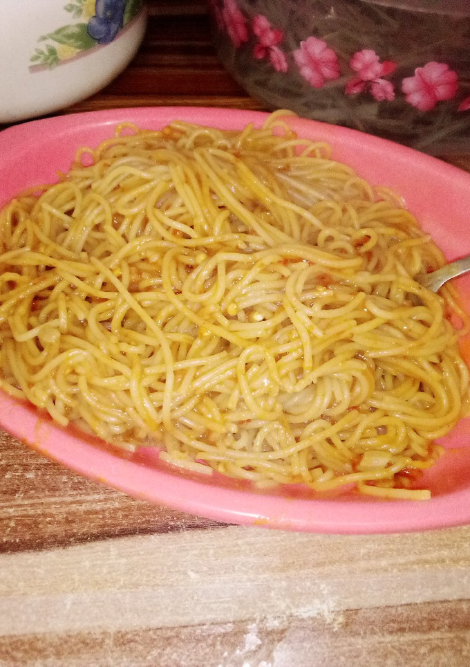 A picture of Simple Jollof Spaghetti.