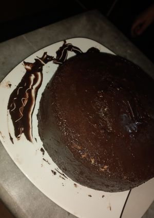 عکسی از دستور کیک ساده وانیلی با روکش شکلاتی