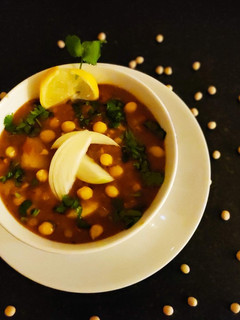 A picture of Ghugni -(Bengali style Yellow peas curry).