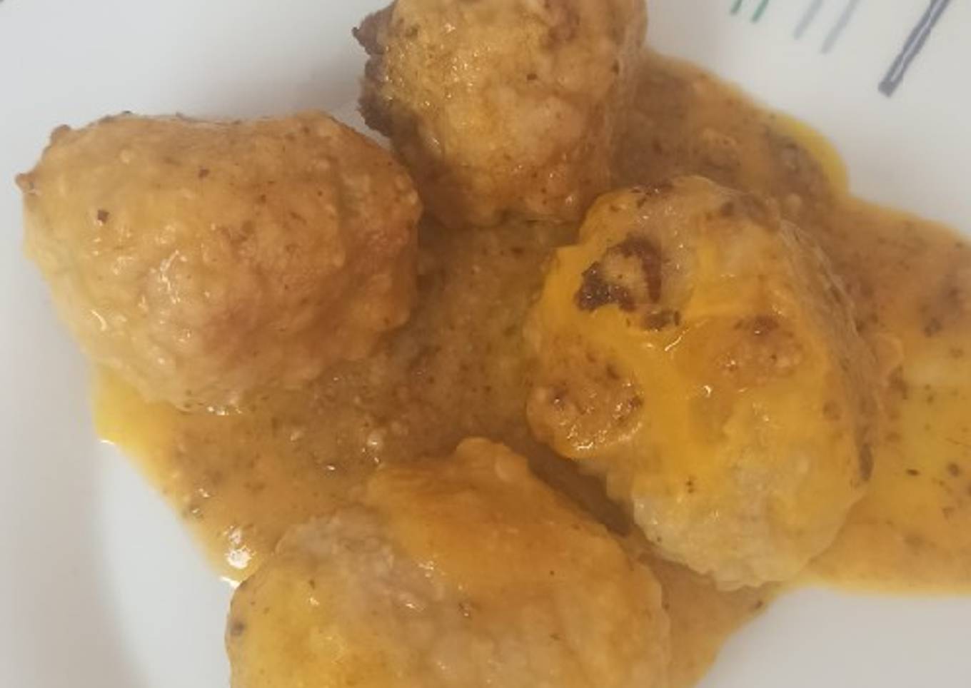 Albóndigas en salsa