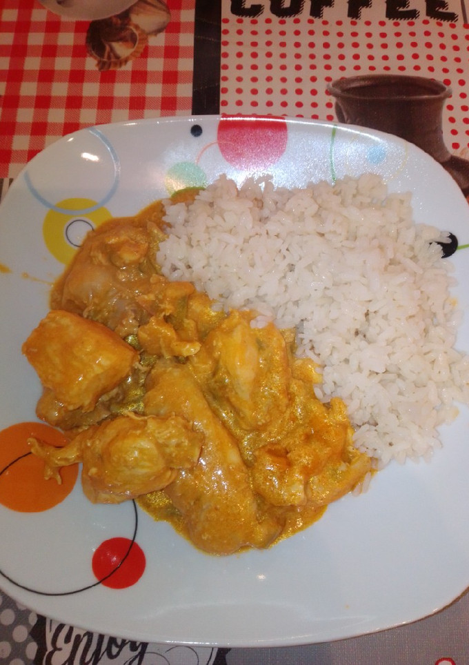 Una foto de Pollo estilo indio con arroz en Monsieur Cuisine
