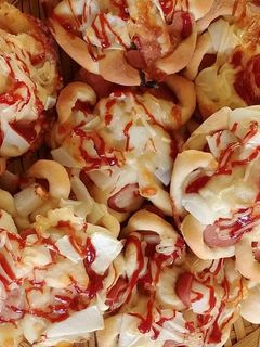 A picture of Pizza bread.