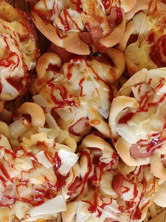 A picture of Pizza bread.