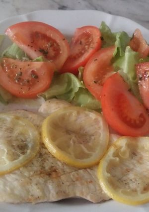 Una foto de Churrasquito de pollo al limón Tatina
