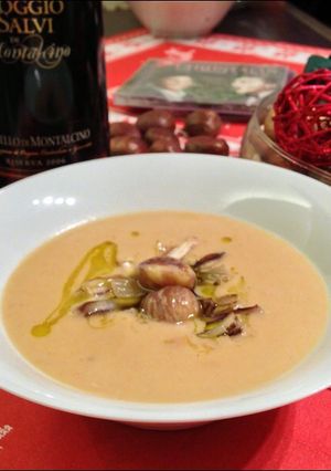 Foto di Vellutata di porcini e castagne
