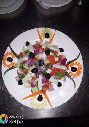 A picture of Greek Salad.