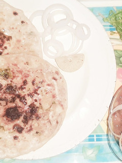 अमृतसरी आलू कुलचा (Amritsari aloo kulcha recipe in Hindi) रेसिपी मुख्य फोटो