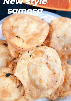 A picture of New style samosa.