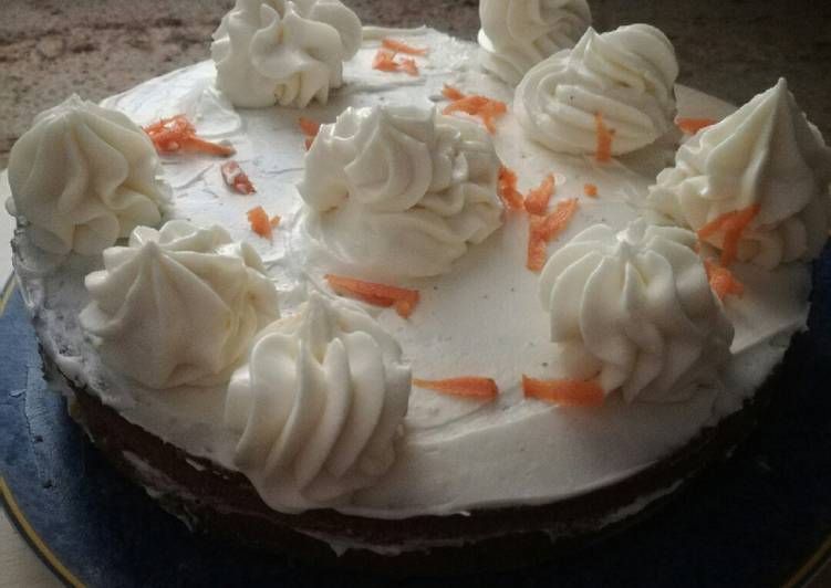 Bizcocho de zanahoria con crema de queso