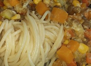 Una foto de Fideos al cubo crocante🙃 (verduras crocantes y mozzarella) 🍝3