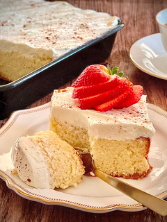 Una foto de 🇲🇽 PASTEL TRES LECHES (México)