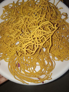 शेव (sev recipe in marathi) रेसिपी चे मुख्य फोटो