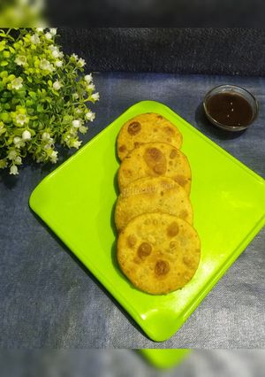 A picture of Matar kachori.