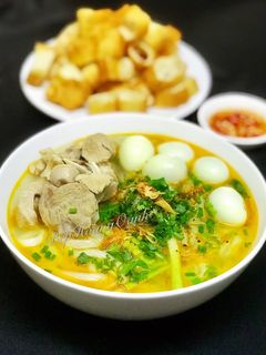 Hình của món Bánh Canh Bột Xắt Giò Heo.