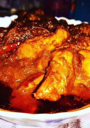 ঝাল ঝাল চিকেন কষা (jhaal jhaal chicken kosha recipe in Bengali) রেসিপির প্রধান ছবি