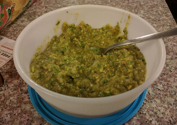 is green salsa more spicy