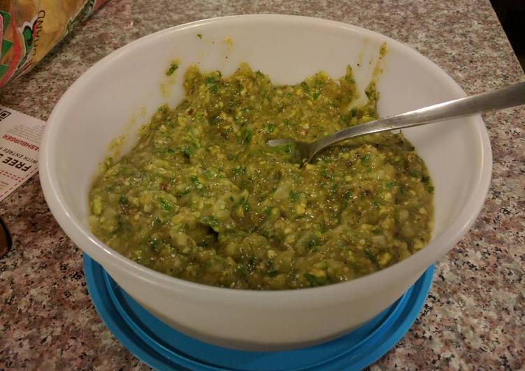 Recipe of Perfect Spicy Green Salsa