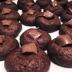 A picture of Mini Double Chocolate Cookies!.