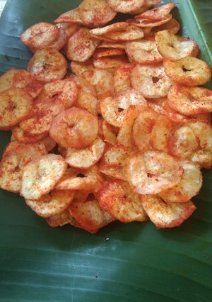 મસાલા કેળા ની વેફર (Masala Banana Wafer Recipe In Gujarati) રેસીપી મુખ્ય ફોટો
