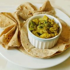 A picture of Spicy masala parantha with radish.