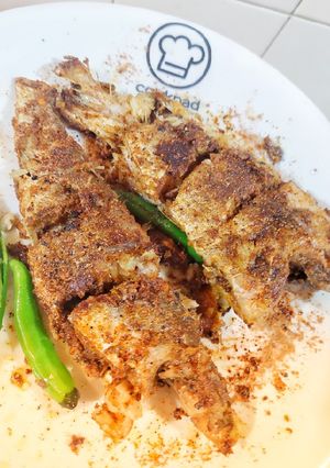 A picture of Fried fish.
