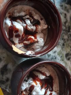બનાના ચોકો શેક (Banana Choco Shake Recipe in Gujarati) રેસીપી મુખ્ય ફોટો