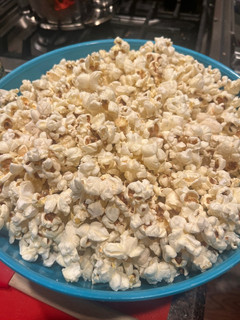 A picture of Easy Buttered Popcorn.