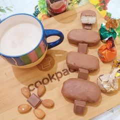 A picture of Chocolate bounties with cofee.