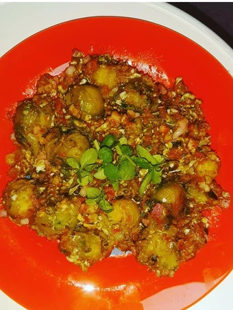 Easy Steps to Make Recipes Brussels Sprouts in Veggie Sauce and Egg, with Basil the Awesome  Really Delicious.