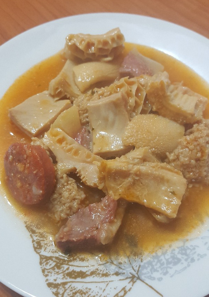 Una foto de Callos de ternera en salsa picante