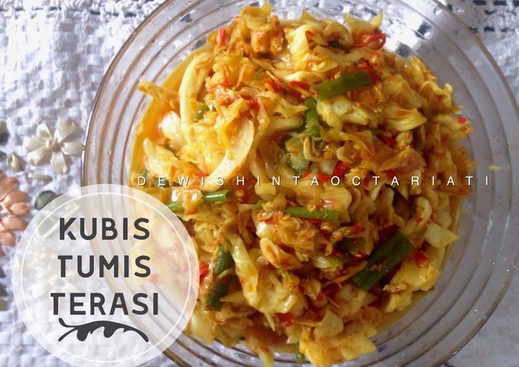 Kubis Tumis Terasi (kubis/kol, bunga bawang, udang rebon)