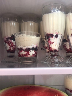 Una foto de Frutos rojos de Año Nuevo postre