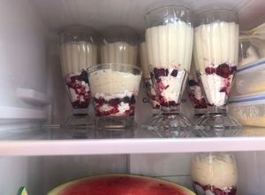 Una foto de Frutos rojos de Año Nuevo postre