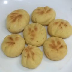 Diet egg biscuits with mustard oil A picture of Diet egg biscuits with mustard oil.