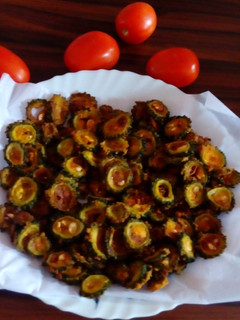 A picture of Karela bhaji.