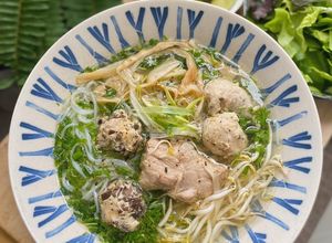 Hình của món Bún mọc Hà Nội.