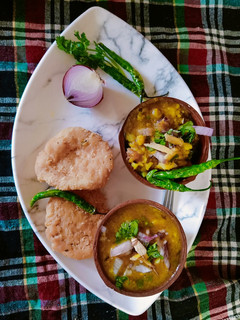 आलू की सब्जी (aloo ki sabzi recipe in Hindi) रेसिपी मुख्य फोटो
